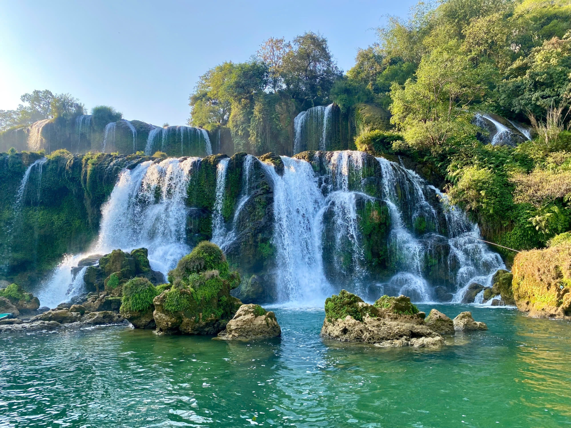 Caravan Đông Bắc: Nội Bài - Phú Thọ - Tuyên Quang - Hà Giang - Cao Bằng - Lạng Sơn - Nội Bài