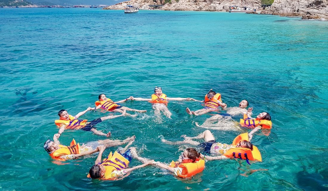 Caravan Ninh Thuận: Vịnh Vĩnh Hy - trekking Núi Chúa - làng gốm Bàu Trúc