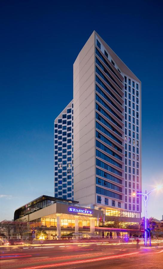 Combo 2 đêm dịch vụ khách sạn Starcity Hotel & Condotel Beachfront Nha Trang