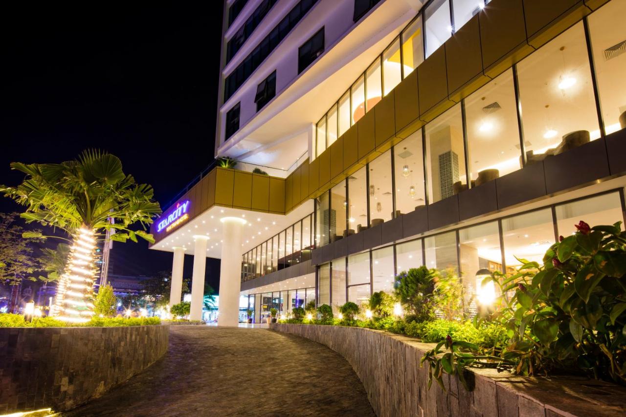 Combo 2 đêm dịch vụ khách sạn Starcity Hotel & Condotel Beachfront Nha Trang