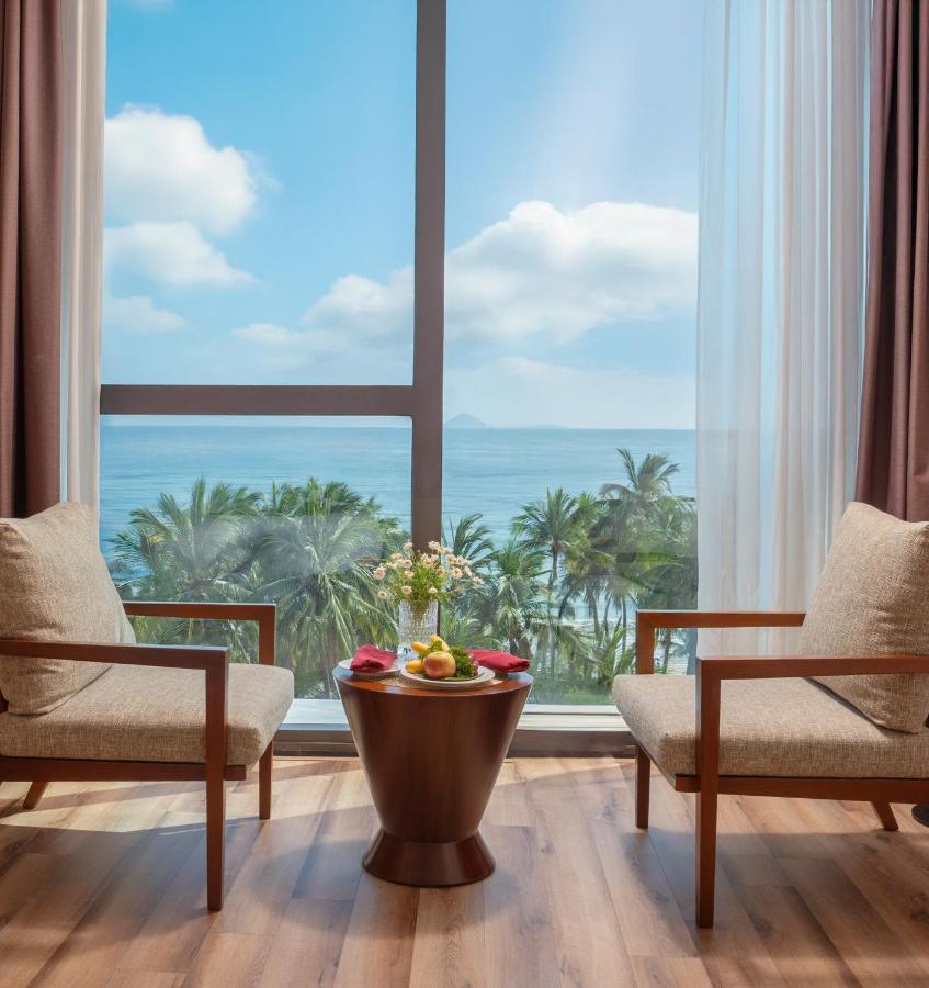 Combo 2 đêm dịch vụ khách sạn Starcity Hotel & Condotel Beachfront Nha Trang