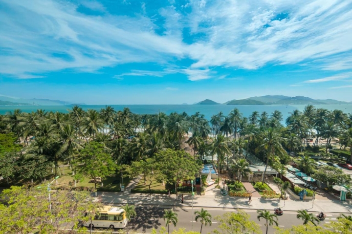 Combo 2 đêm dịch vụ khách sạn Starcity Hotel & Condotel Beachfront Nha Trang