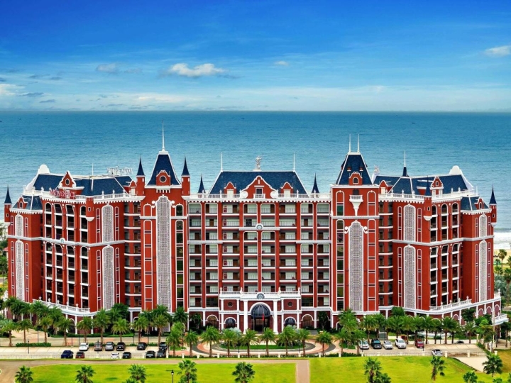 Combo 3 ngày 2 đêm khách Sạn 5 sao Phan Thiết: Mövenpick Resort Phan Thiet